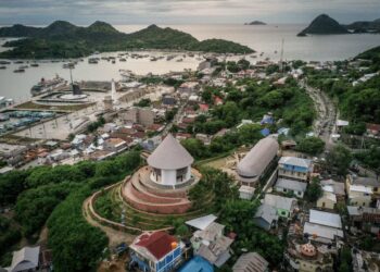 Curi: Wajah-Wajah Perampasan di Labuan Bajo