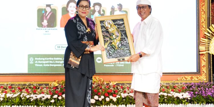 Ibu Putri Koster Ajak Perkuat Pemilahan Sampah dari Sumber Jelang Penutupan TPA Suwung