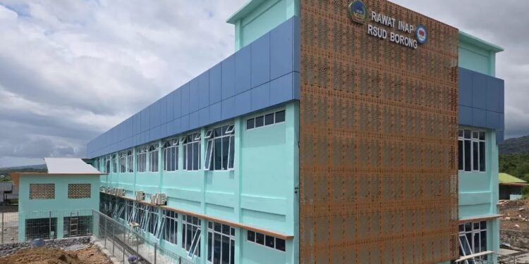 Masyarakat Senang dan Bangga Proyek Pembangunan Ruang Rawat Inap RSUD Borong Sudah Dilakukan Provisional Hand Over