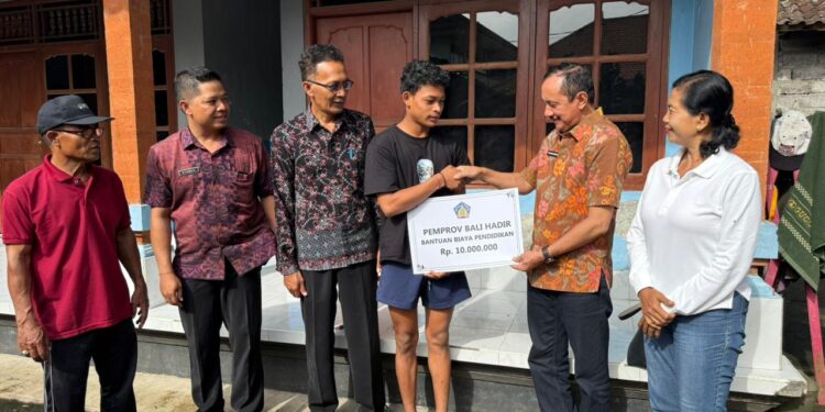 Pemprov Bali Ringankan Beban Anak Yatim yang Diasuh Kakek dan Nenek