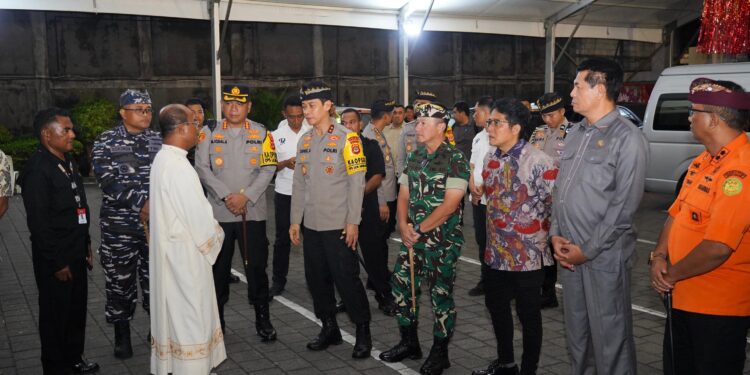 Pastikan Bali Aman, Pangdam IX/Udayana Bersama Forkopimda Tinjau Pengamanan Malam Tahun Baru