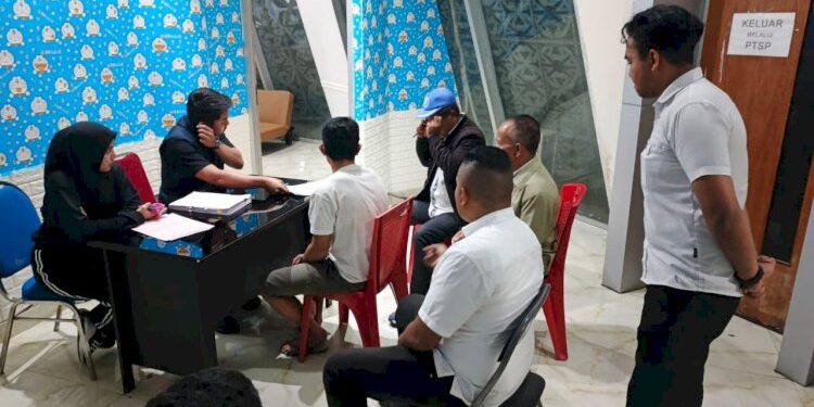 Tuntaskan Penyidikan, Sat Reskrim Polres Manggarai Serahkan Tiga Tersangka Kasus Pencurian ke Kejaksaan Negeri Ruteng