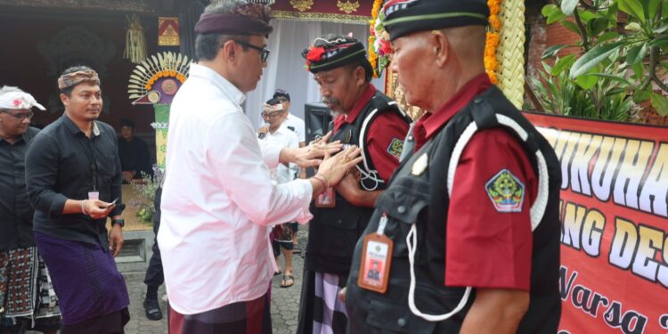 Wali Kota Jaya Negara Hadiri Pengukuhan Pecalang Desa Adat Sumerta Masa Bakti 2026 – 2030