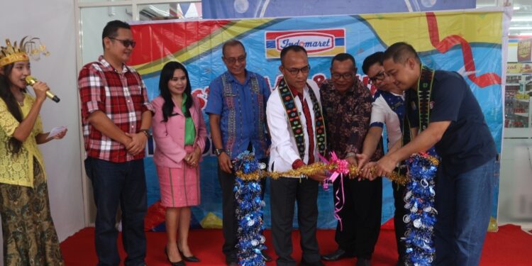 Pemda Manggarai Timur Resmikan Indomaret di Borong