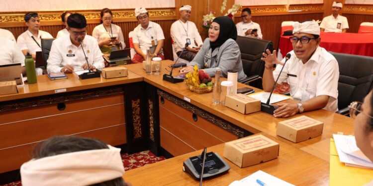 Perkuat Kualitas Produk Hukum Daerah, Pemkot Denpasar Harmonisasikan Perwali Bersama Kanwil Kemenkum Bali