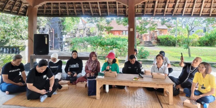 Dorong Inovasi Pertanian Berkelanjutan Distan Denpasar Sosialisasi Pupuk Organik Nano di Subak Sembung