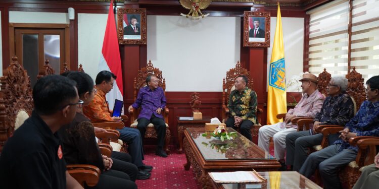 Gubernur Koster Dukung Forum Investasi yang Bermanfaat untuk Masyarakat tanpa Korbankan Budaya dan Lingkungan