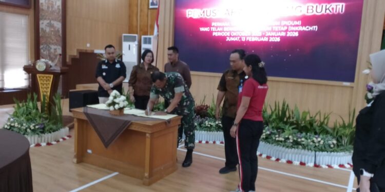 Danramil Mengwi Hadiri Pemusnahan Ribuan Gram Ganja dan Ekstasi