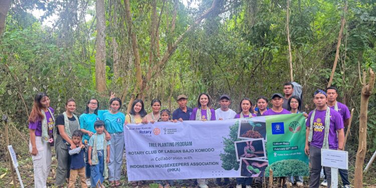 Gerakan Hijaukan Negeri: Rotary Club of Labuan Bajo Komodo dan IHKA Tanam Harapan di Hutan Kota Manggarai Barat
