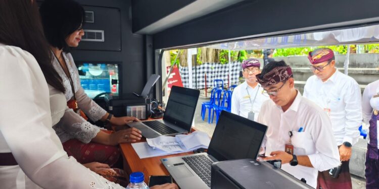 Bapenda Denpasar Berikan Pelayanan Pembayaran PBB-P2 di DTIK Fest