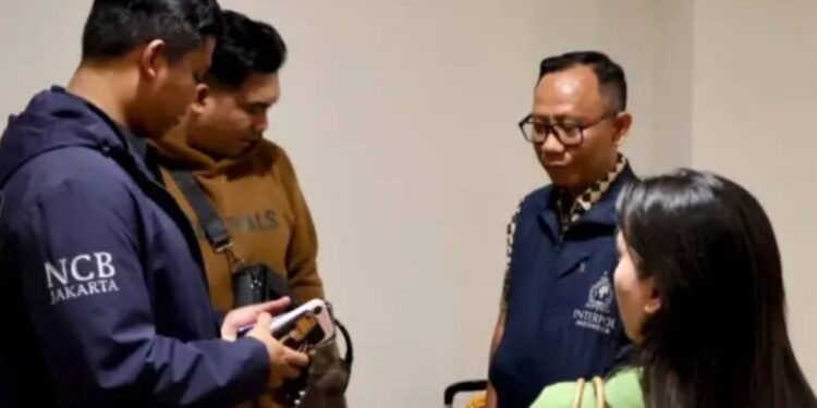Interpol Indonesia Amankan 2 WNI Terlibat TPPO di Terminal Internasional Ngurah Rai