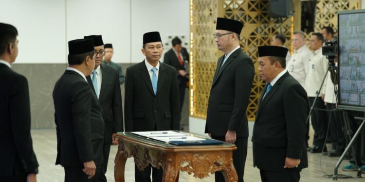 Menteri Imipas Lantik Dirjen Imigrasi serta Staf Ahli Menteri Bidang Pelayanan Publik dan Reformasi Hukum