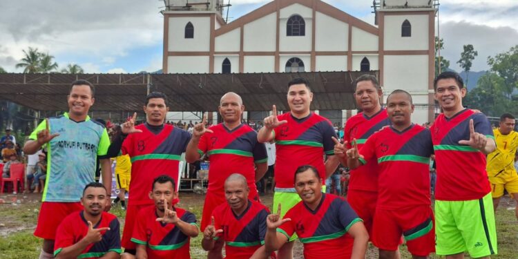 Duel Gengsi di Lapangan Amal! Singa Tua FC Bungkam Panitia 3-2, Dua Politisi Muda Jadi Bintang