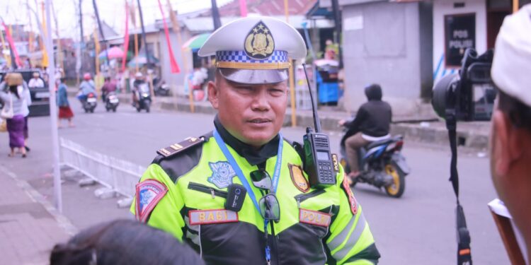 Penerapan Rekayasa Lalu Lintas pada Karya Ngusaba Kedasa di Pura Ulun Danu Batur Berjalan Efektif