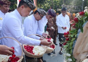 Wawali Denpasar Arya Wibawa Pimpin Apel Peringatan Serangan Umum Kota Denpasar ke-80 Tahun 2026