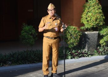 Sekda Eddy Mulya Pimpin Apel Disiplin ASN