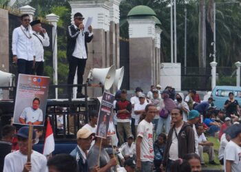 Demo di DPR dan Mabes Polri, Mahasiswa bersama Masyarakat Tuntut Kompol DK Dipecat