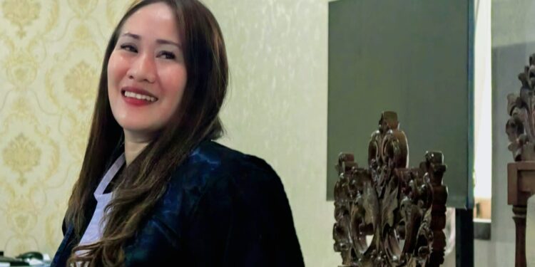 Perempuan tidak boleh lagi Diam: Wajib Berpendidikan, Mandiri, dan Berani Melawan Ketidakadilan