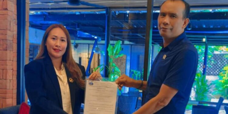 Penyerahan SK Ketua DPC PERADI PASNI Denpasar, Tegaskan Komitmen Membangun Advokat Muda Berintegritas