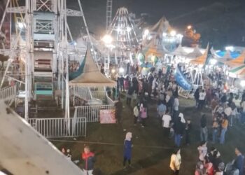 Olahraga Terganggu Lapak dan Wahana, Publik Soroti Perizinan terhadap Pasar Malam di Alun-Alun Galang