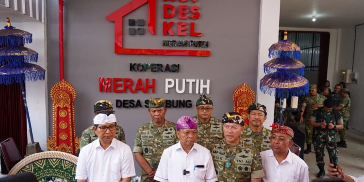 Sinergi TNI-Pemerintah Perkuat Ekonomi Desa, Pangdam IX/Udayana Ikuti Lounching 1.061 Koperasi Desa Merah Putih Bersama Presiden RI