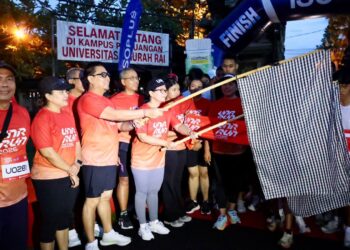 Wawali Arya Wibawa Lepas Peserta UNR RUN 2026, Semarakkan Dies Natalis ke-47 Universitas Ngurah Rai