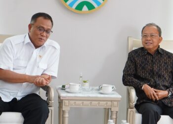 Menteri LH dan Gubernur Koster Bertemu, Sesama Alumni ITB Satukan Langkah Selesaikan Persoalan Sampah Bali