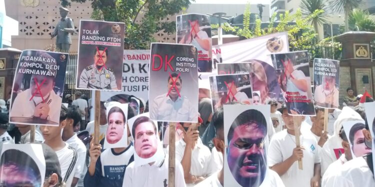AMPP Berunjuk Rasa di Mabes Polri, Tolak Banding dan Tuntut Proses Pidana Dedi Kurniawan