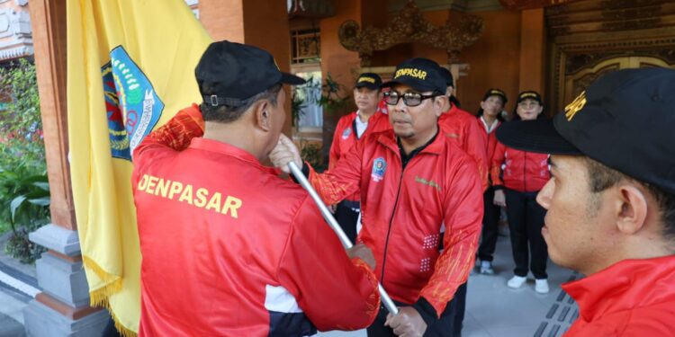 Wawali Arya Wibawa Lepas Kontingen Denpasar untuk Porjar Provinsi Bali Tahun 2026