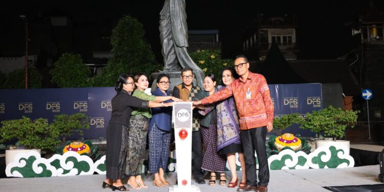 Denpasar Fashion Street 2026 Bertabur Karya Desainer Lokal dan Usung Misi Lingkungan