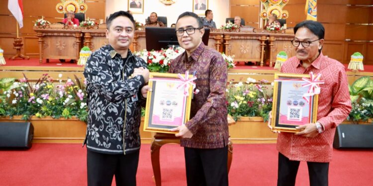 Wali Kota Jaya Negara Terima LHP dari BPK RI Perwakilan Bali, Kota Denpasar Raih Opini WTP Ke-14