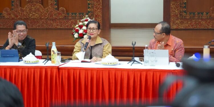 Stan PKB 2026 Digratiskan, Ibu Putri Koster Dorong UMKM Bali Naik Kelas dan Terapkan Pengelolaan Sampah Berbasis Sumber