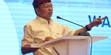 Gubernur Koster Dorong Percepatan Penguatan Aksesibilitas Transportasi Keluar Masuk Bandara Ngurah Rai