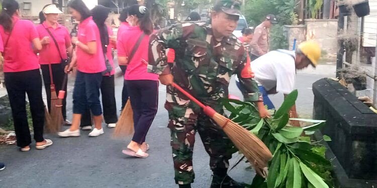 Parkir Liar dan Pembakaran Sampah Resahkan Warga: Babinsa dan Unsur Terkait Tindaklanjuti Pengaduan
