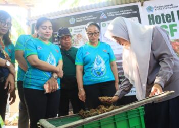 Sinergi Bersama Perumda Tirta Sewakadarma Kelola Sampah dari Hulu TP PKK Denpasar Perkuat Budidaya Maggot di Masyarakat