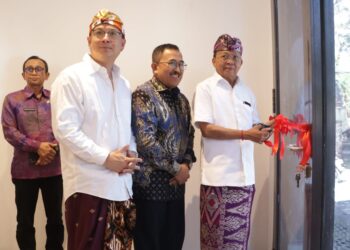 Apresiasi Pembukaan Kantor Pengacara Layani Orang Asing, Gubernur Koster: Jaga Citra Pariwisata Bali