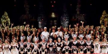 Sekaa Gong Tri Tunggal Desa Adat Tanjung Bungkak Duta Kota Denpasar Sukses Sihir Ribuan Penonton PKB XVIII
