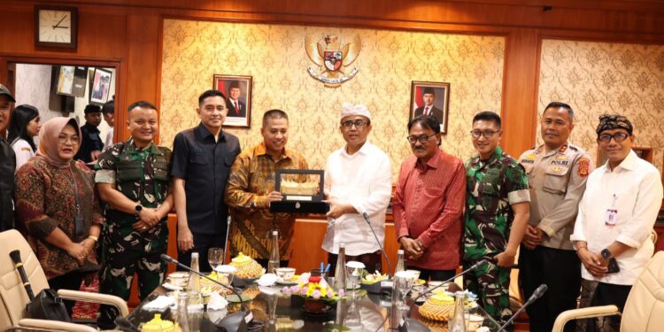 Wali Kota Jaya Negara Terima Kunjungan Wali Kota Padang Panjang