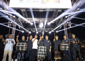 Kolaborasi Epik Ogoh-ogoh Gajah Buka D’Youth Fest 6.0