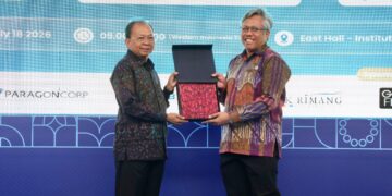 Jadi Pembicara Utama pada Konferensi Internasional di ITB, Gubernur Koster: Transformasi Digital harus Perkuat Budaya dan Kearifan Lokal