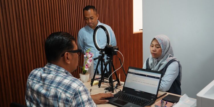 Antusiasme Meningkat, Pasporia Imigrasi Ngurah Rai Layani 32 Permohonan Paspor di Akhir Pekan