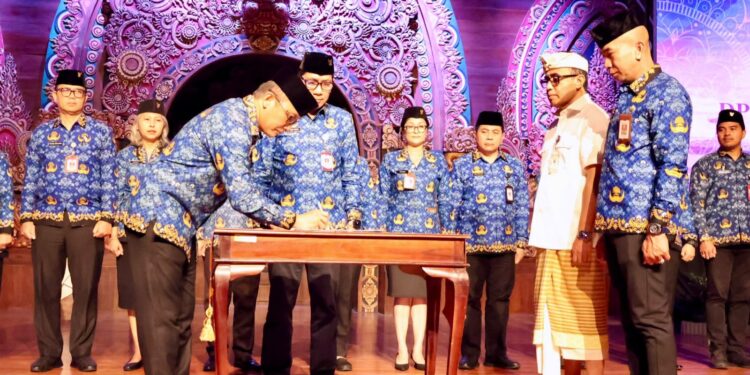 PAW KORPRI Denpasar Dikukuhkan, DPN Apresiasi “Sembagi Arutala” untuk Lindungi Pekerja Rentan