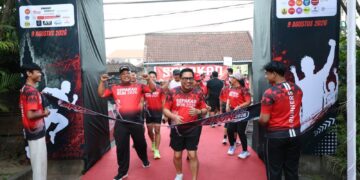 Lepas Sepakad Run 2026, Wawali Arya Wibawa Gemakan Gaya Hidup Sehat, Bangun Kebersamaan di Padangsambian Kaja