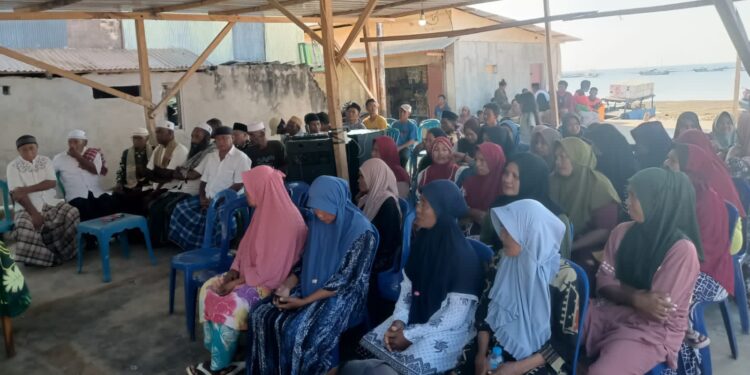 Warga Papagarang Keluhkan Dermaga Putus, Air Bersih hingga BBM Mahal, DPRD Mabar Janji Perjuangkan